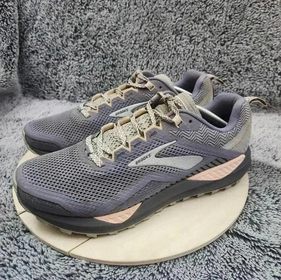 Brooks Womens Cascadia 14 Purple Running Shoes Sneakers Size 8.5 B - Picture 4 of 9